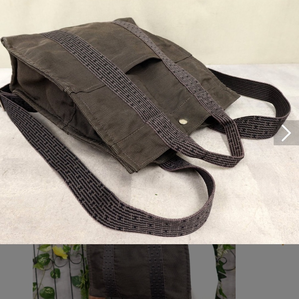 Hermes Herline Tote in Dark Gray - Picture 4 of 11